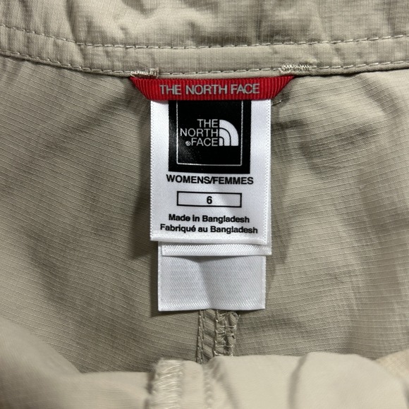 The North Face Women's Size 6 Horizon Shorts Taupe Hiking Nylon Cargo Pocket - Picture 8 of 15